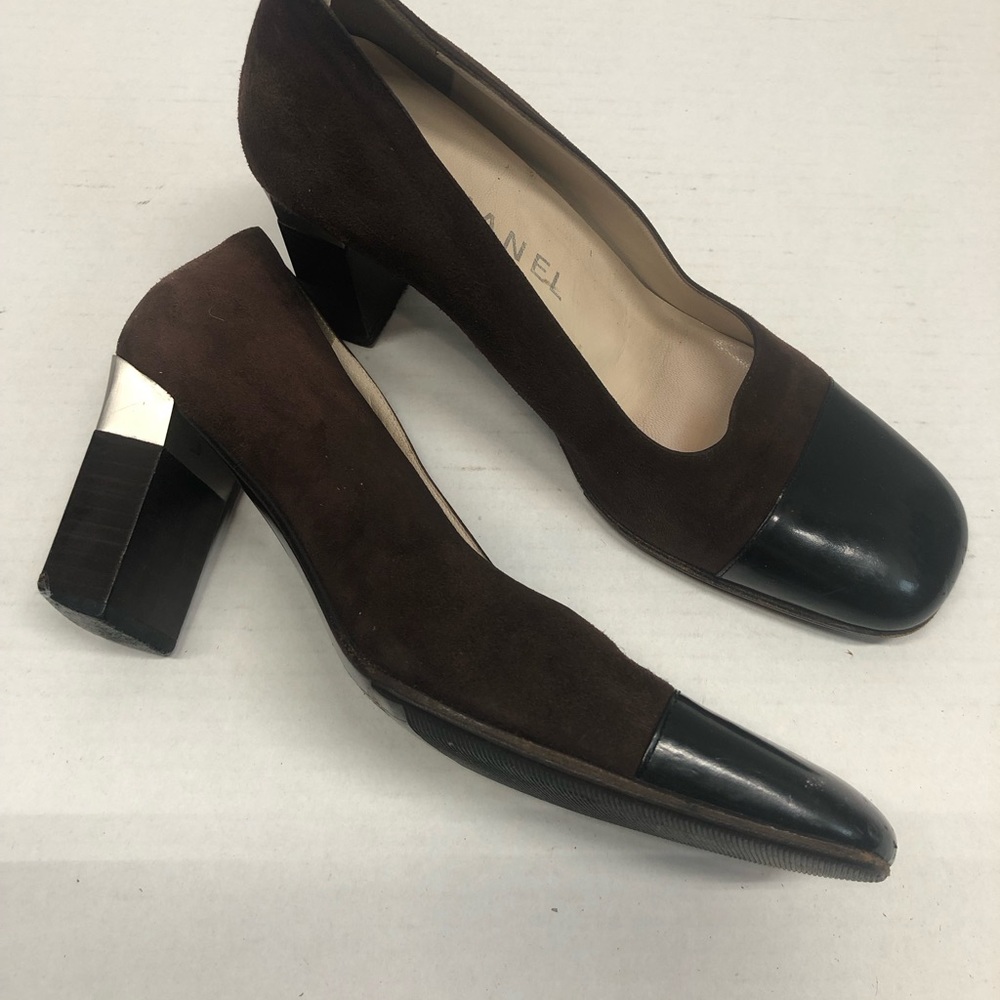 Chanel square cap toe heels, brown/black, GUC - Picture 2 of 13